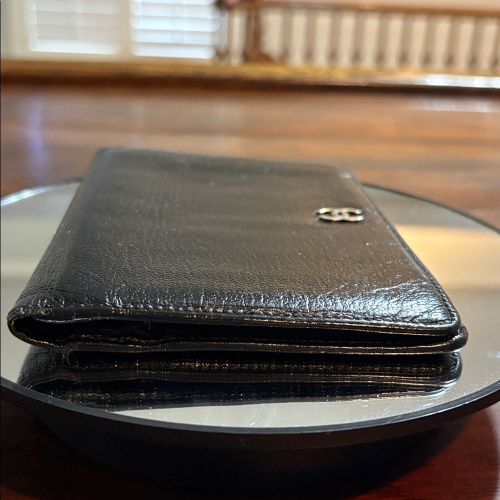 CHANEL Vintage Caviar Bi-fold Wallet in Black - Picture 6 of 14